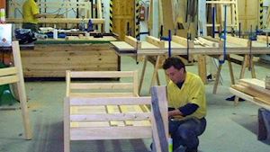 MOIRY, s.r.o. - truhlářství, výroba dřevěných přepravních beden - profilová fotografie