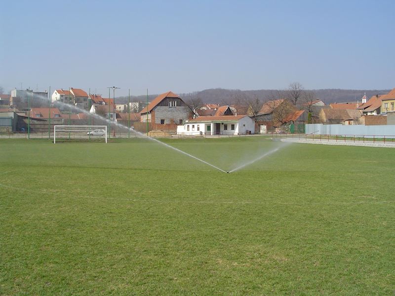 Závlaha fotbalového hřiště TJ Letonice