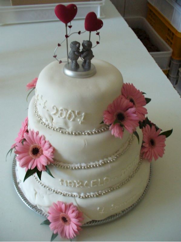 Svatební dort s figurkami